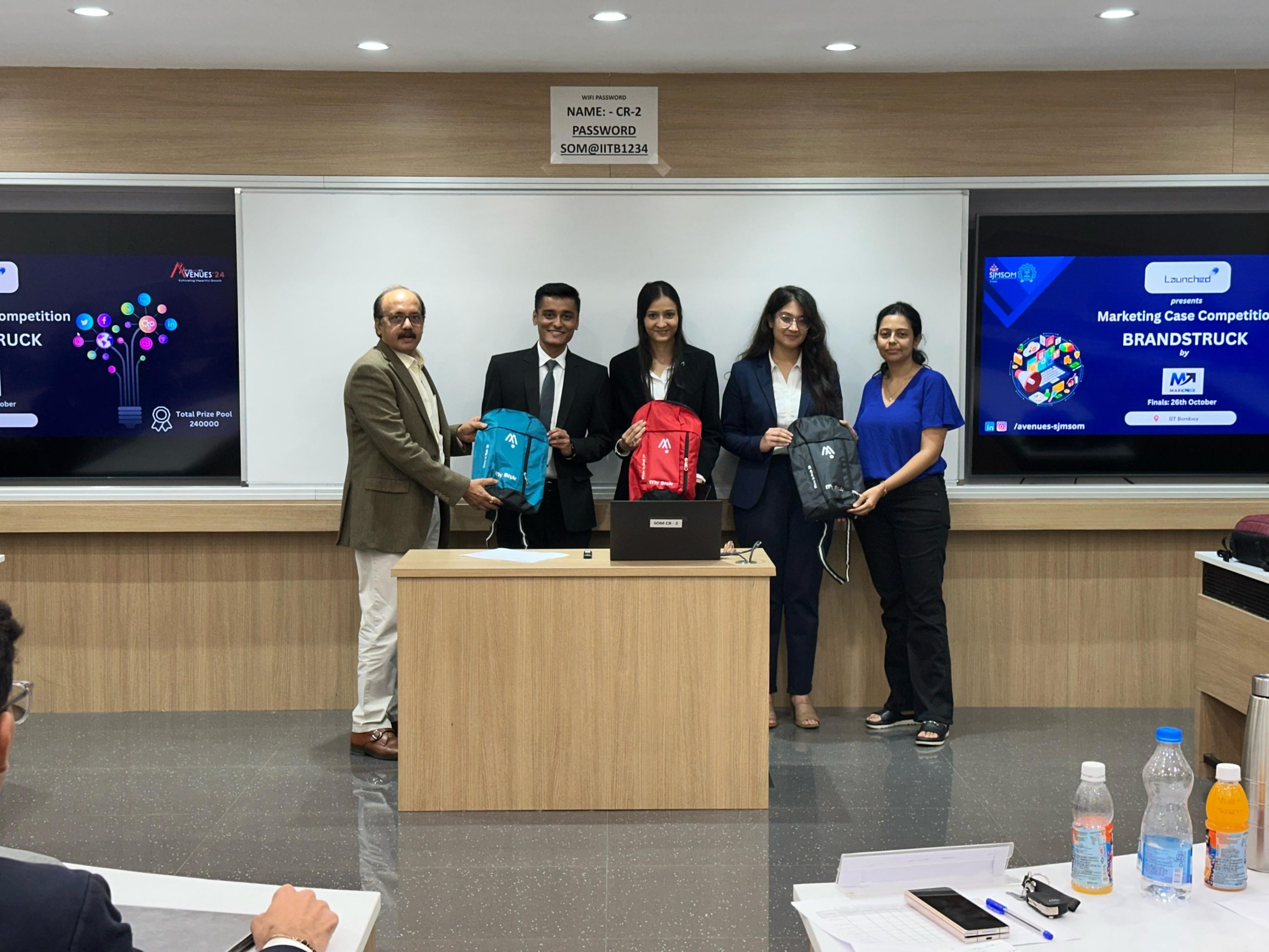 Teams presenting at Avenues